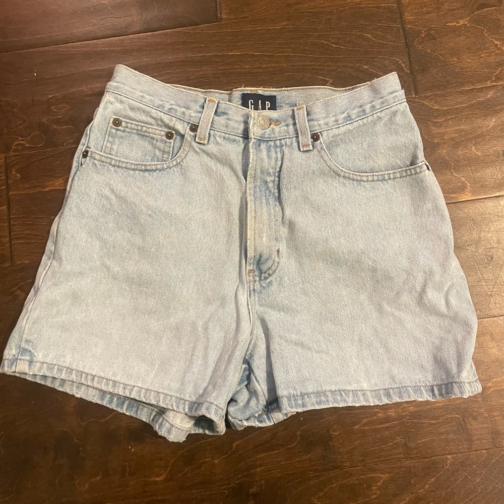 Vintage gap shorts